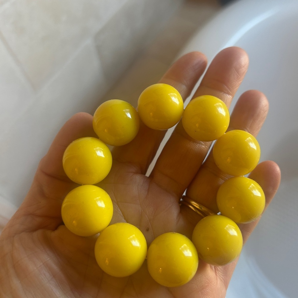 Yellow beaded bracelet - Picture 4 of 4